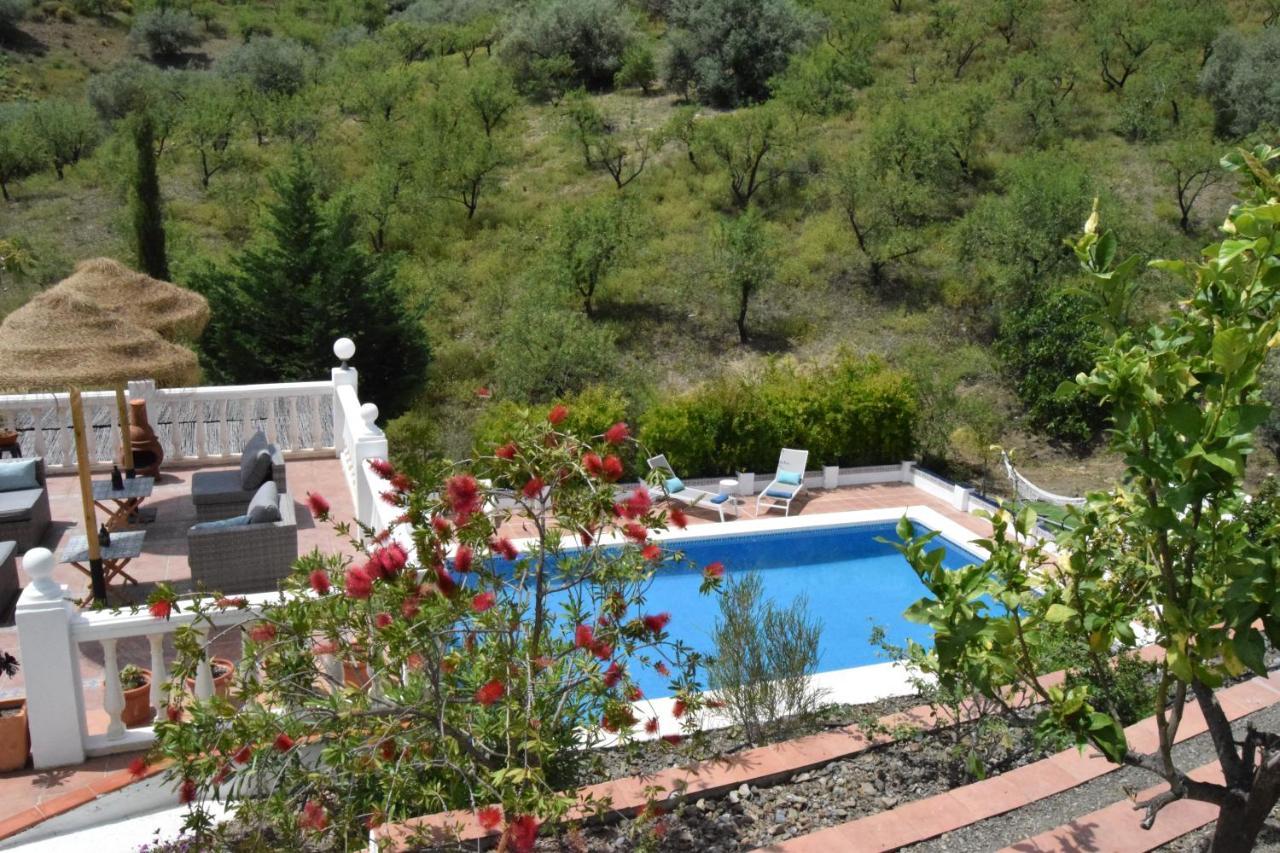 B&B And Apartments Cortijo La Zapatera Canillas de Aceituno Exterior foto